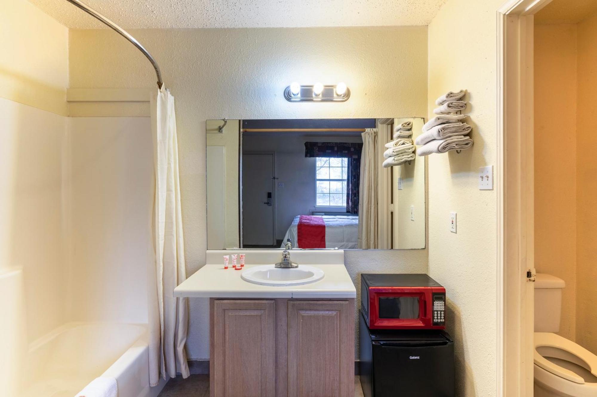 Oyo Hotel Decatur Tx Hwy 287 Northwest Bagian luar foto